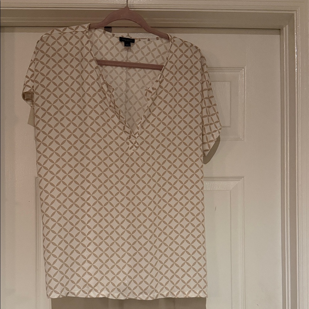 Ann Taylor Cream & Tan Geometric V-Neck Blouse